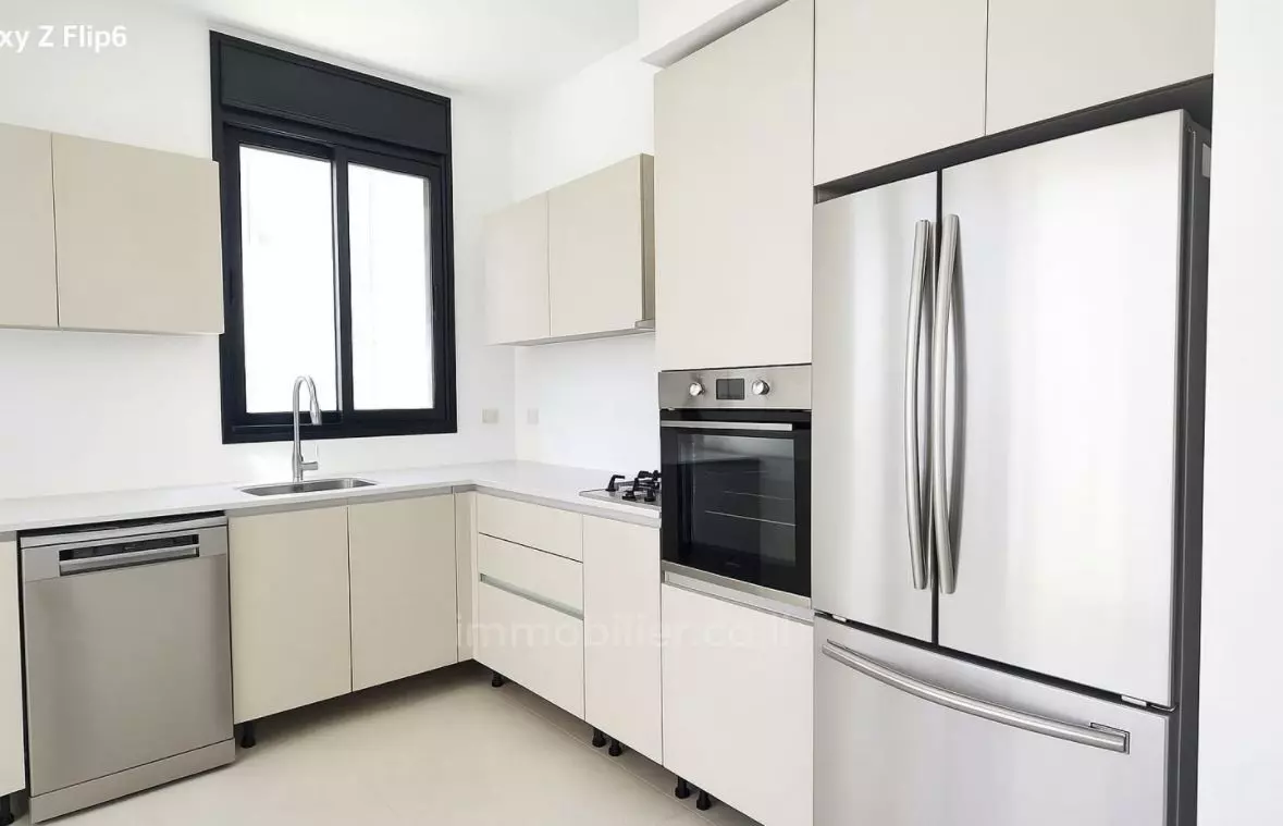 Квартира 4 комнат Tel Aviv Bavli 232-IBL-3946