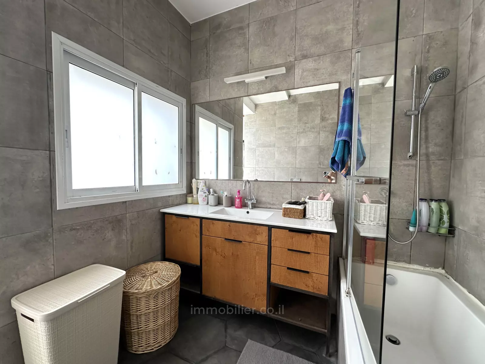 Casarão 4 cômodos Tel Aviv Bazel 232-IBL-3962