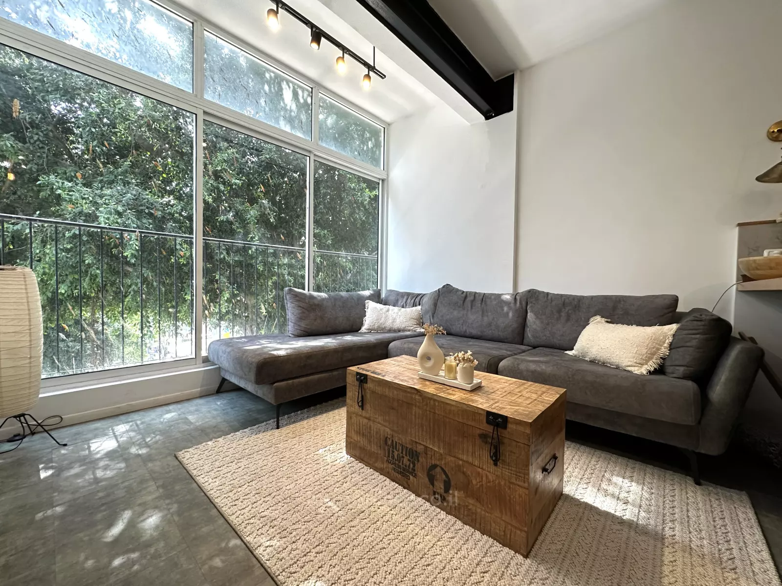 Casarão 4 cômodos Tel Aviv Bazel 232-IBL-3962