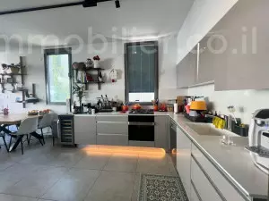 Квартира 3 комнат Tel Aviv рядом с морем