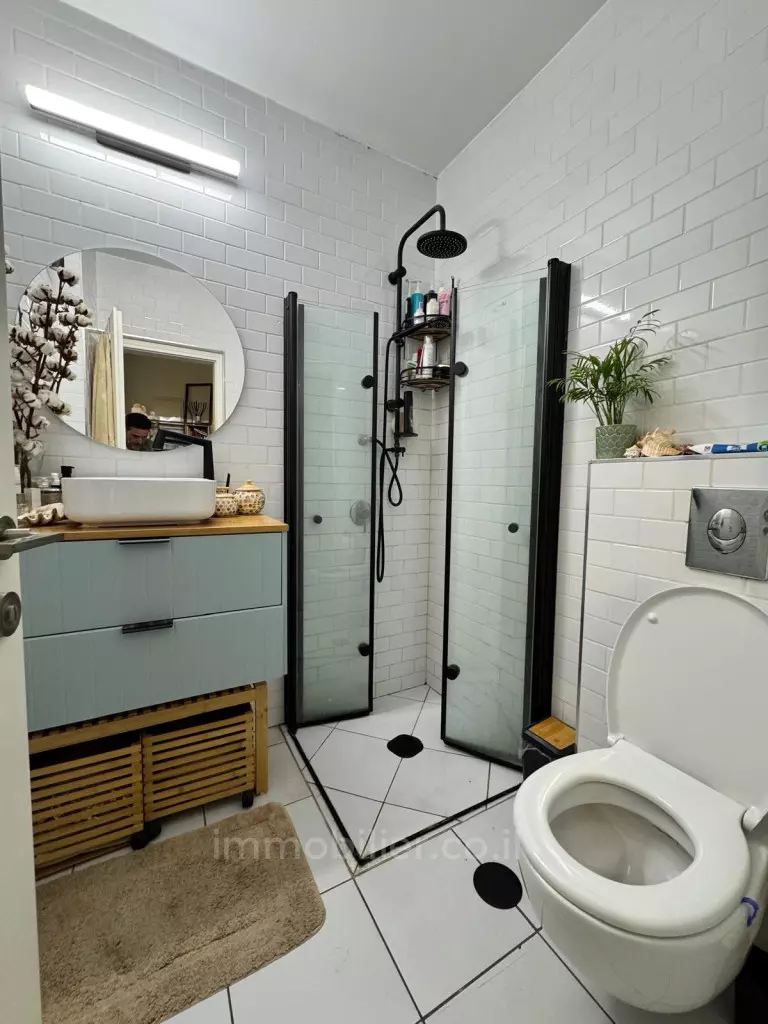 Departamento 2 habitaciones Tel Aviv Vecindario marítimo 232-IBL-4006