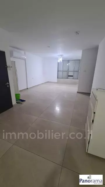 Apartment 4 rooms Ashkelon Afridar
