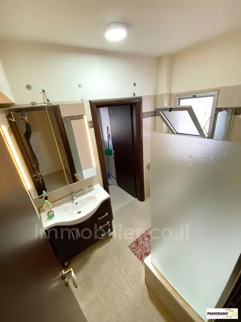 Apartamento 5 cômodos Ascalão Afridar