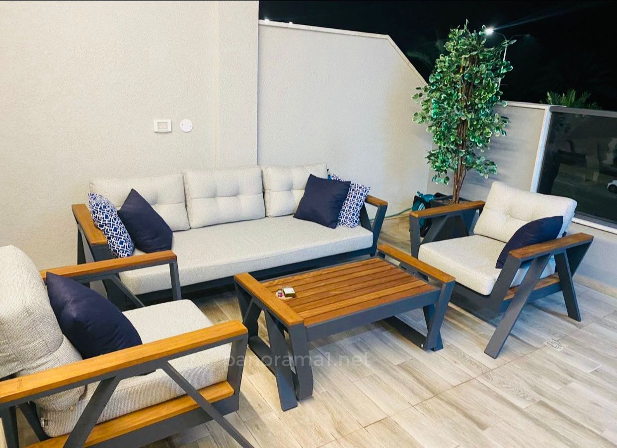 Wohnviertel Rez de jardin face mer avec piscine privee