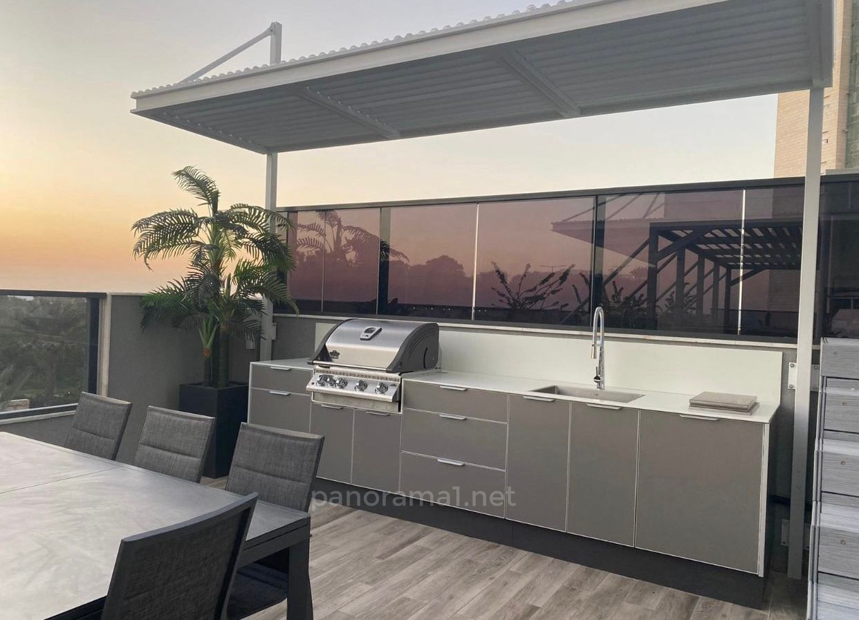 Wohnviertel Rez de jardin face mer avec piscine privee