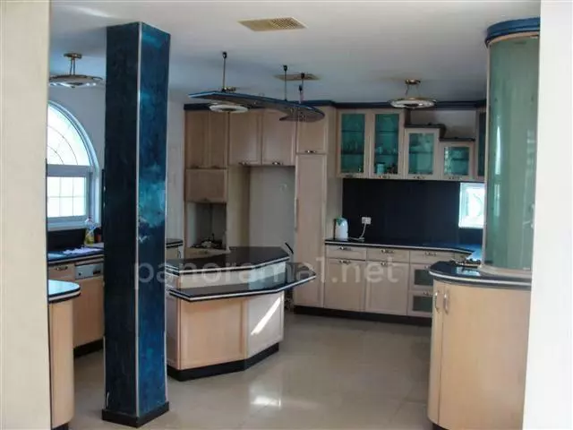 Casarão 5 cômodos Ascalão Neve Yam