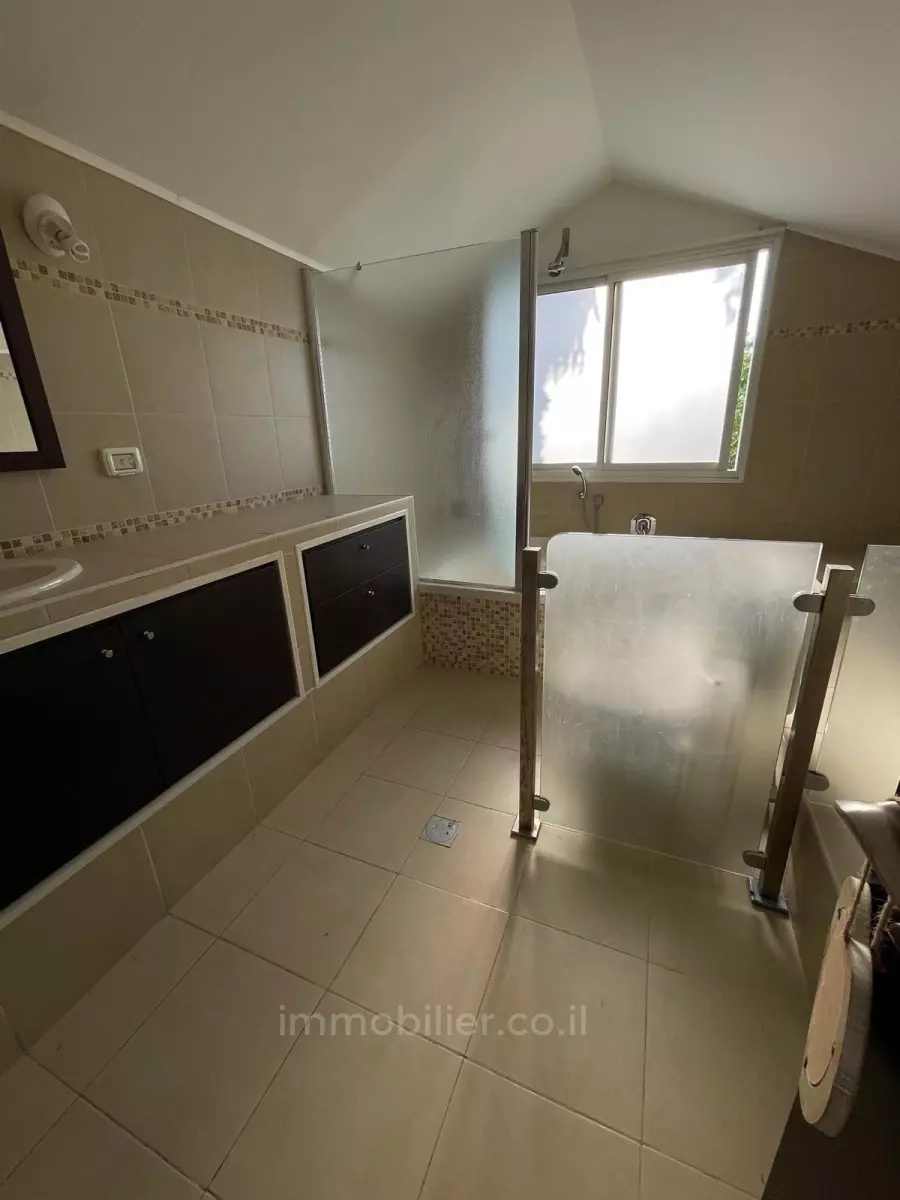 Casarão 6 cômodos Eilat Ganim beth 288-IBL-281