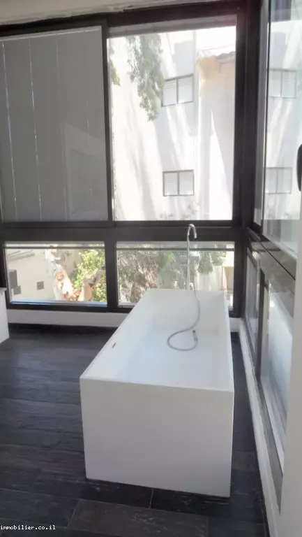 Apartamento 4 cômodos Tel Aviv Rothshild 291-IBL-375