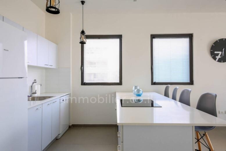 Appartement 3 pièces Tel Aviv quart de la mer 291-IBL-736