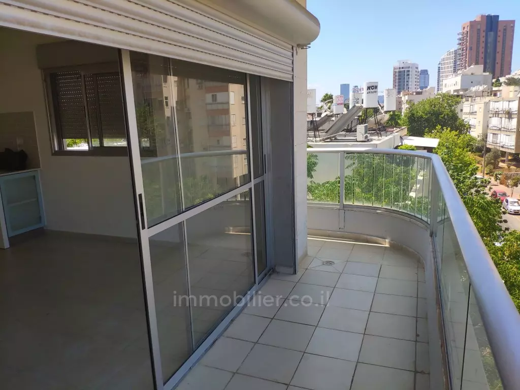 Departamento 4 habitaciones Givataim Borohov 291-IBL-743