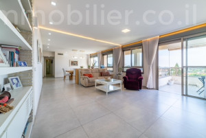 Purchase Apartment Ramat Asharon