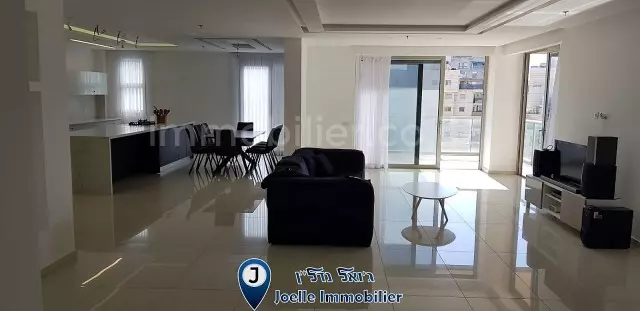 פנטהאוז 6 חדרים נתניה שדרות ניצה