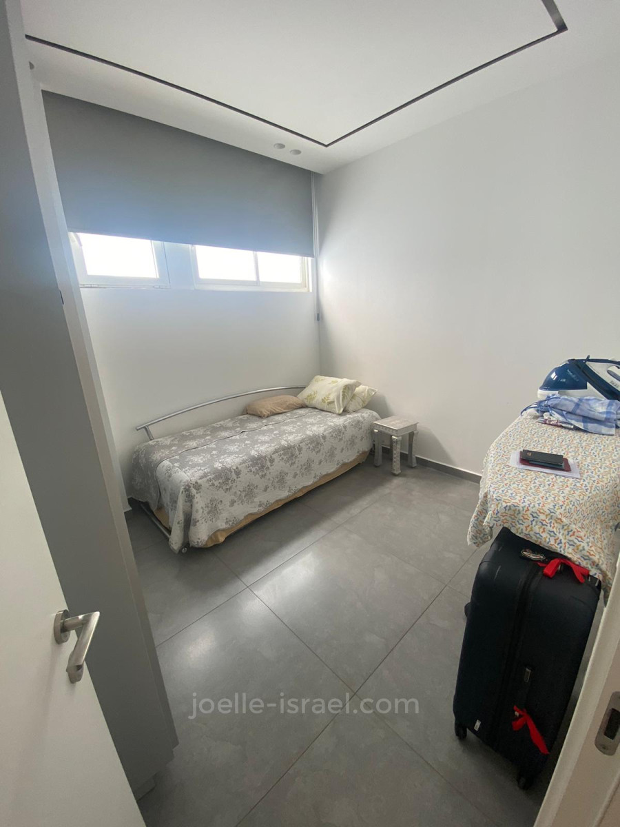 Квартира 4 комнат(-ы)  Netanya Kikar 316-IBL-1562