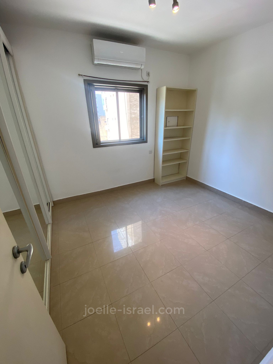 Apartamento 4 cômodos  Netanya Centro da cidade 316-IBL-1628
