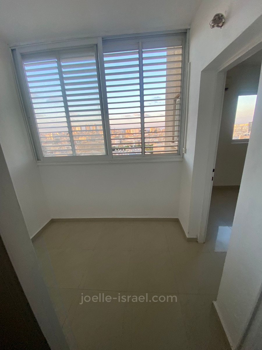 Appartamento 4 vani Netanya Centro della città 316-IBL-1639