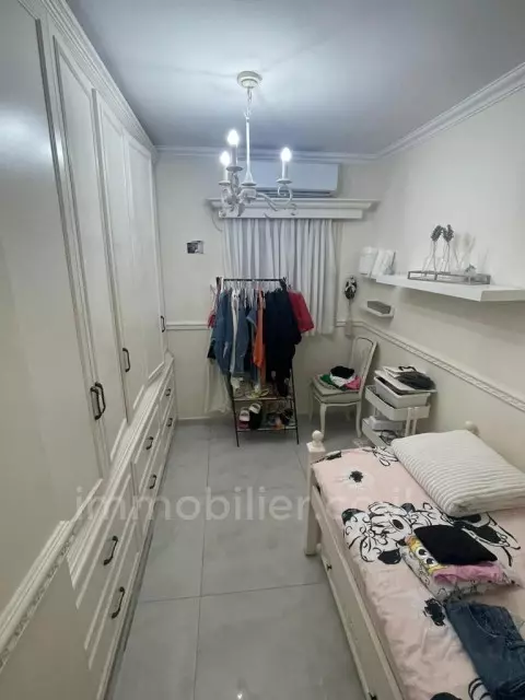 Planta baja 6 habitaciones Ashdod City