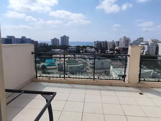 דופלקס 3.5 חדרים אשדוד Yud Bet