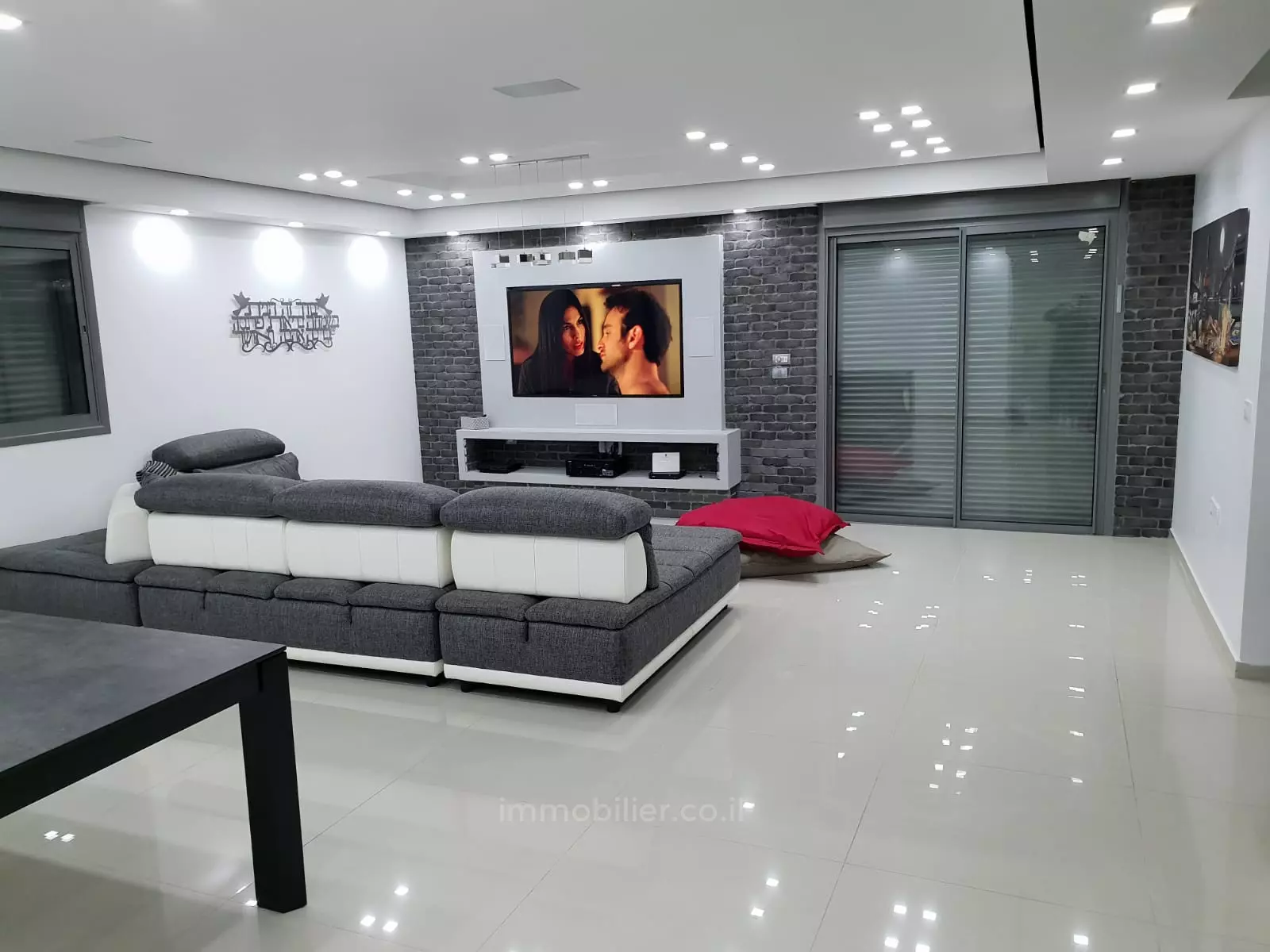 A ne pas manquer !,Agréable,Bel appartement,Bien agencé,Bon emplacement,Dans un bel immeuble,Grand,Grand jardin,Investi,spacieux