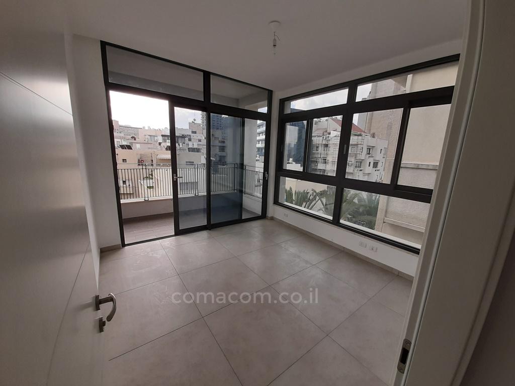 Duplex-Penthouse 4 Rooms Tel Aviv City center 342-IBL-5548