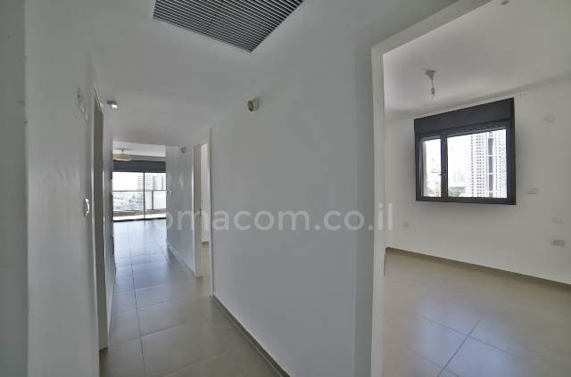Apartamento 4 cômodos  Tel Aviv Sarona 342-IBL-6396