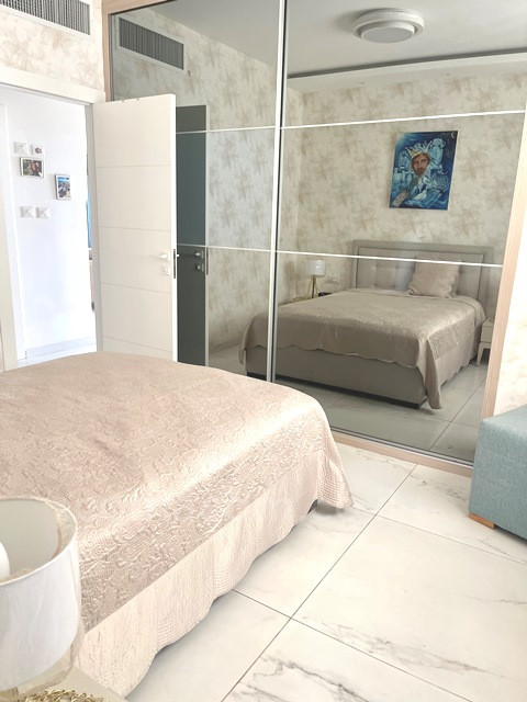 Apartment 4 Rooms Tel Aviv Sarona 342-IBL-6528