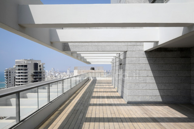 Purchase Penthouse Netanya