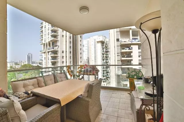 דירה 4 חדרים תל אביב תל אביב 342-IBL-6748