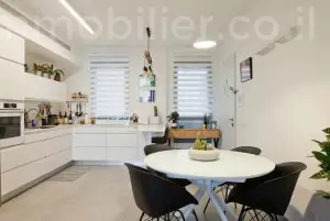 Квартира 3 комнат Tel Aviv Levontin