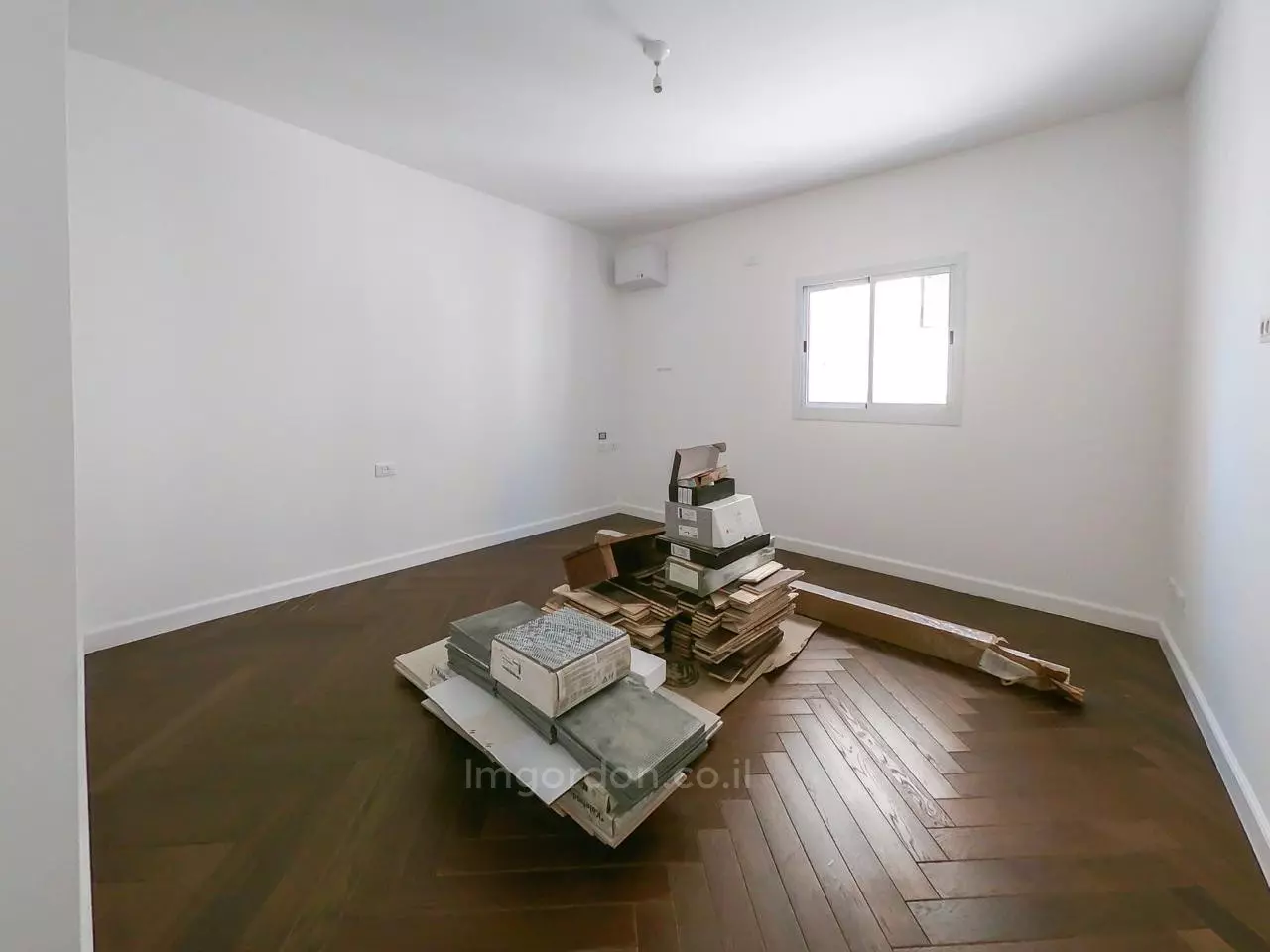 Мини-пентхаус 3 комнат Tel Aviv Shenkin 357-IBL-1553