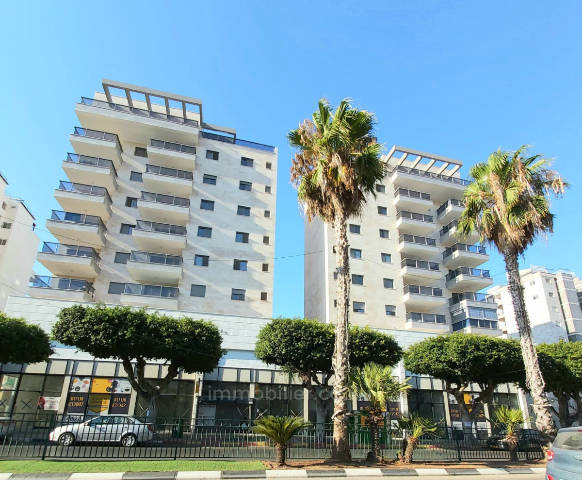 Appartamento 3 vani Hadera Centro della città 379-IBL-271