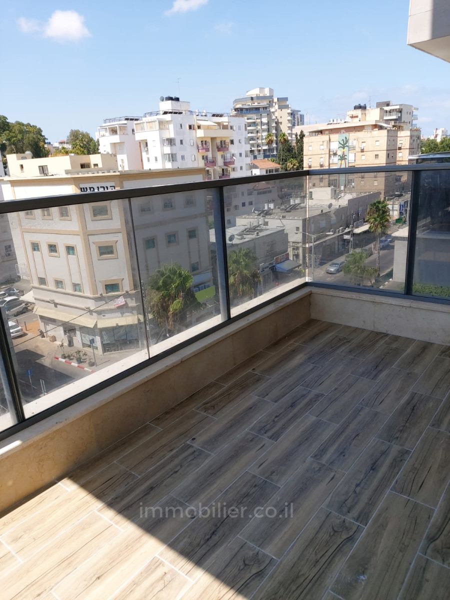 Appartement 3 pièces Hadera Centre ville 379-IBL-271