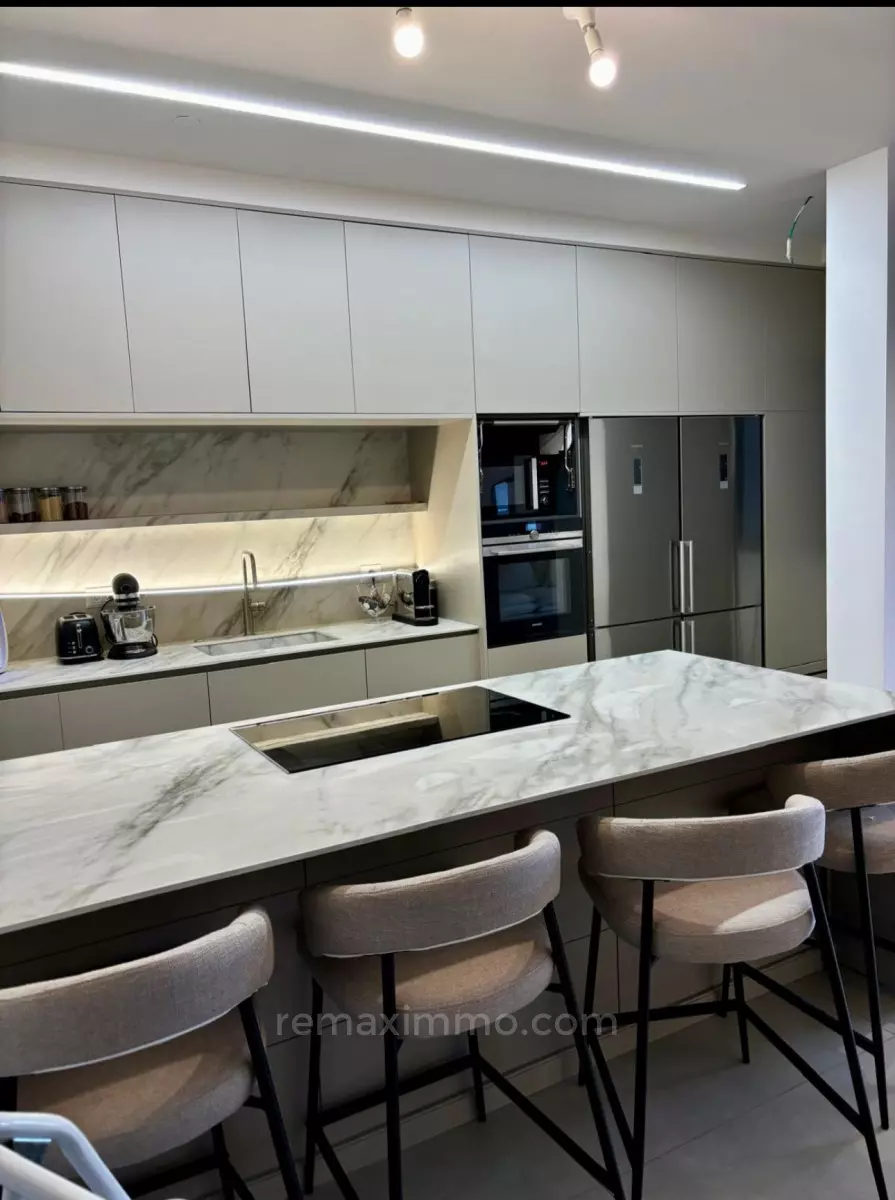 דירה 4 חדרים חדרה מרכז העיר 379-IBL-420