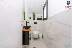 Villetta 6 stanze Hadera neve haim