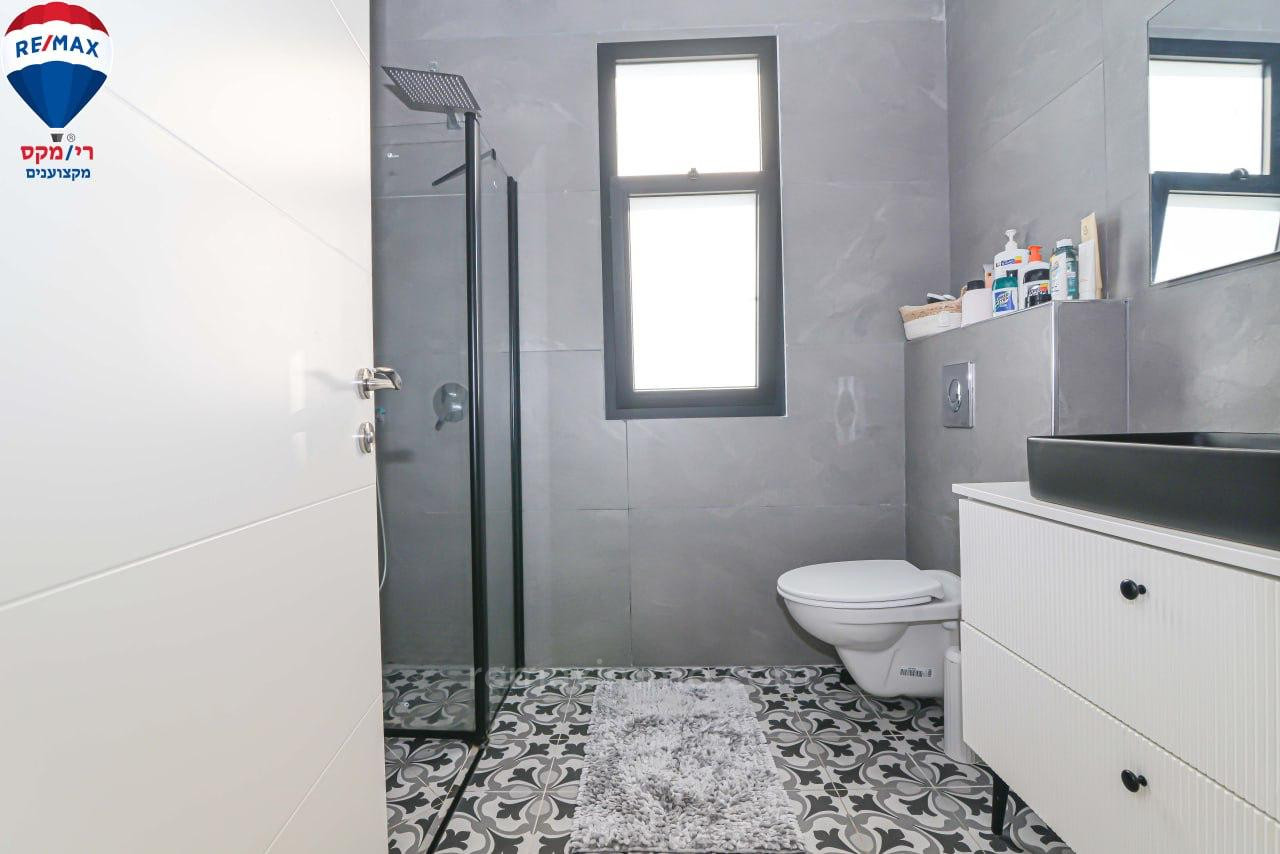 Quartier résidentiel Vous cherchez une grande maison familiale de haut standing dans le quartier récent du park ? la voici elle est pour vous !