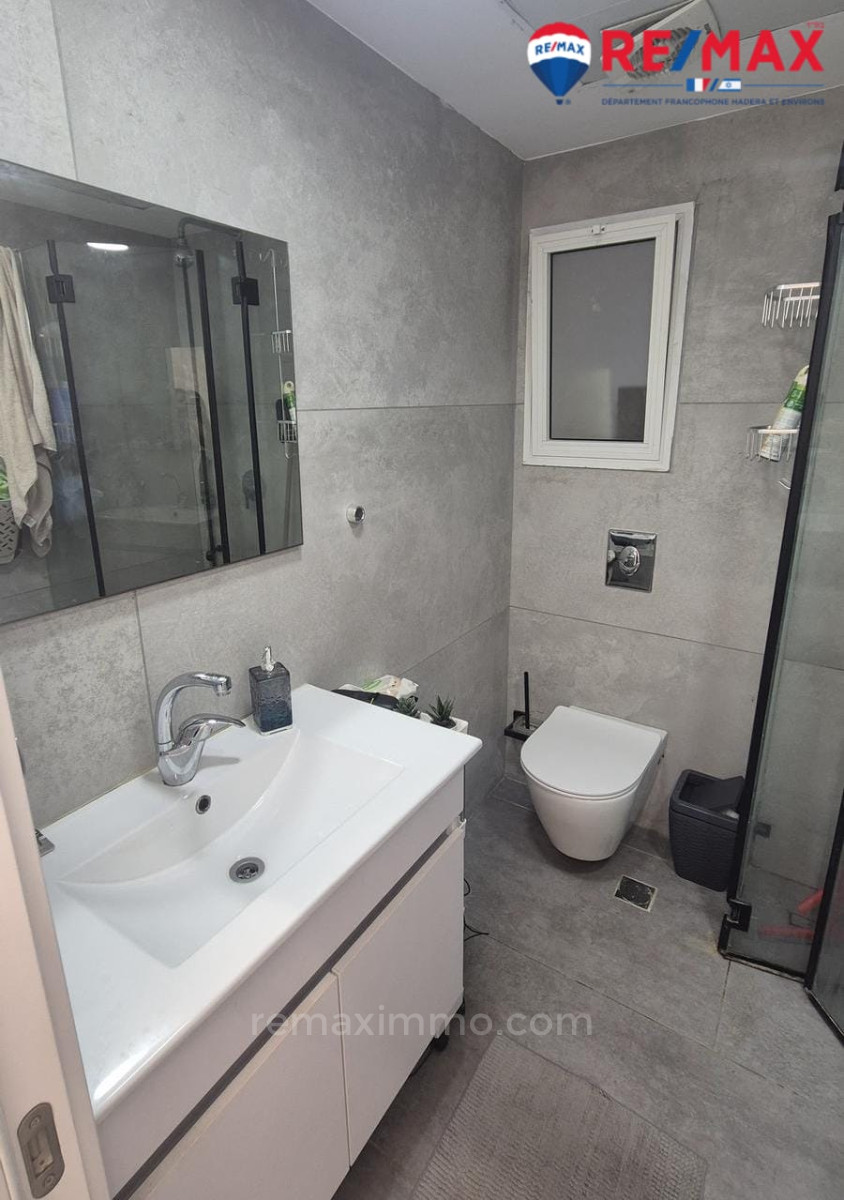 Dzielnica mieszkaniowa Charmant appartement de 4 pieces au bord du quartier park a un prix tres attractif