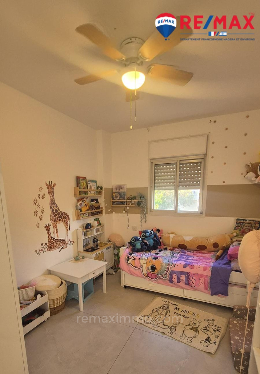 Dzielnica mieszkaniowa Charmant appartement de 4 pieces au bord du quartier park a un prix tres attractif