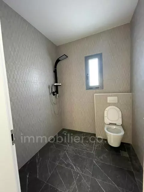 Apartamento 4 cômodos Jerusalém Baka