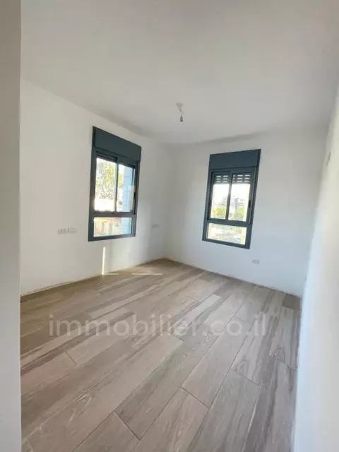 Apartamento 4 cômodos Jerusalém Baka