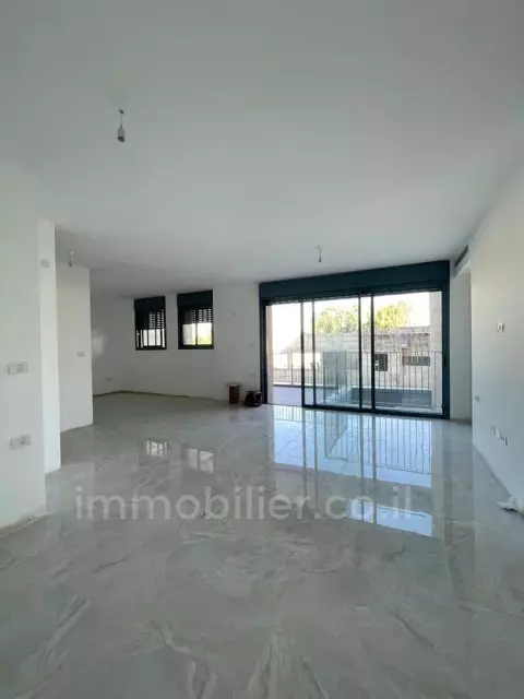 Apartamento 4 cômodos Jerusalém Baka