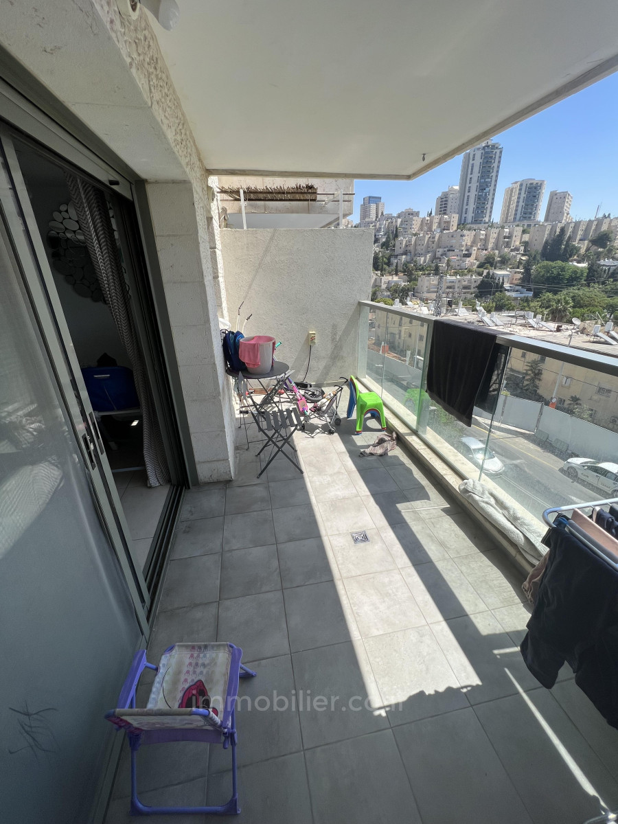 Appartement 4 pièces Jerusalem Kiryat Yovel 424-IBL-308