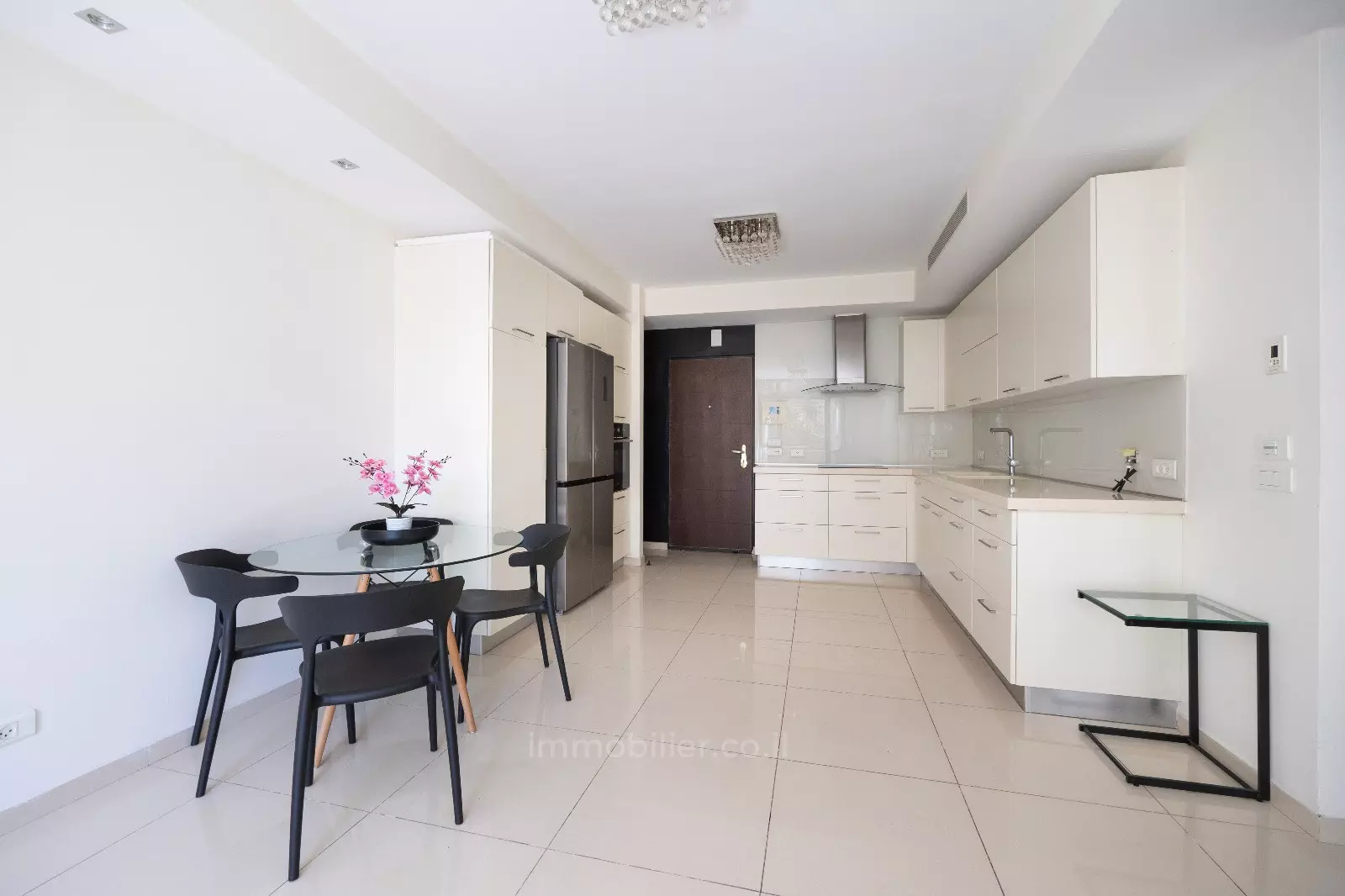 Apartamento 3 cômodos Jerusalém Centro da cidade 424-IBL-373