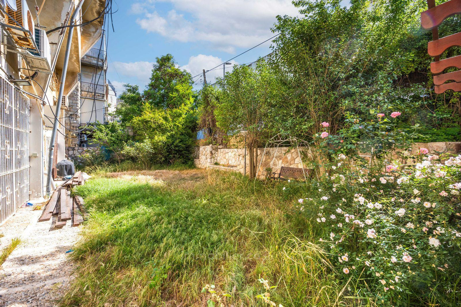 Wohnquartier Unique magnifique rdj avec 245m2 dexterieurs