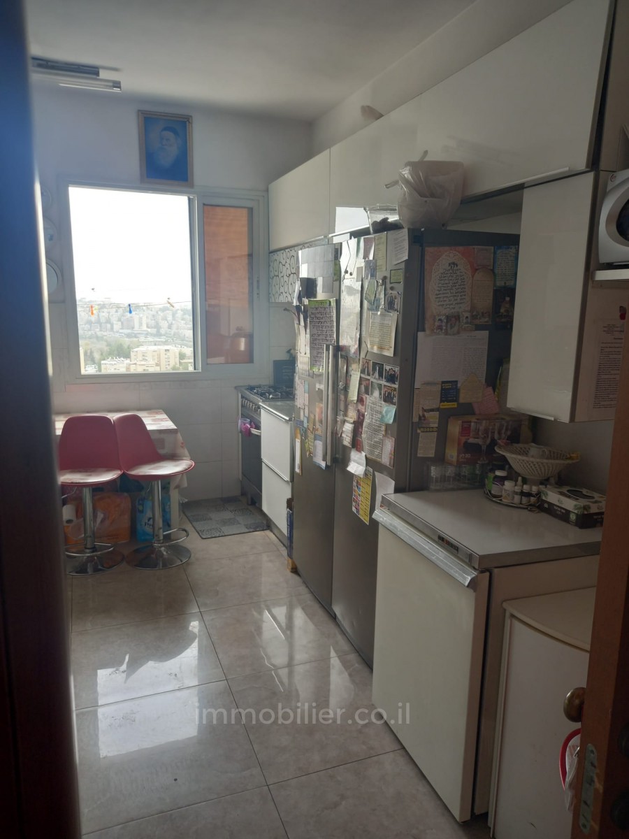 Apartment 4 Rooms Jerusalem Beit Vagan 427-IBL-568