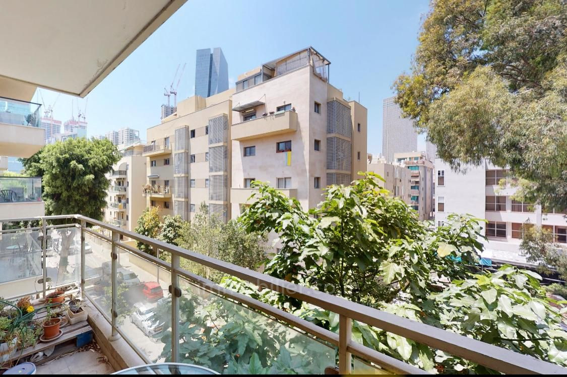Departamento 5 habitaciones  Tel Aviv Montifiory 457-IBL-1143