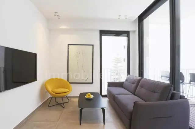 Apartamento 3 cômodos Tel Aviv Primeira linha de mar