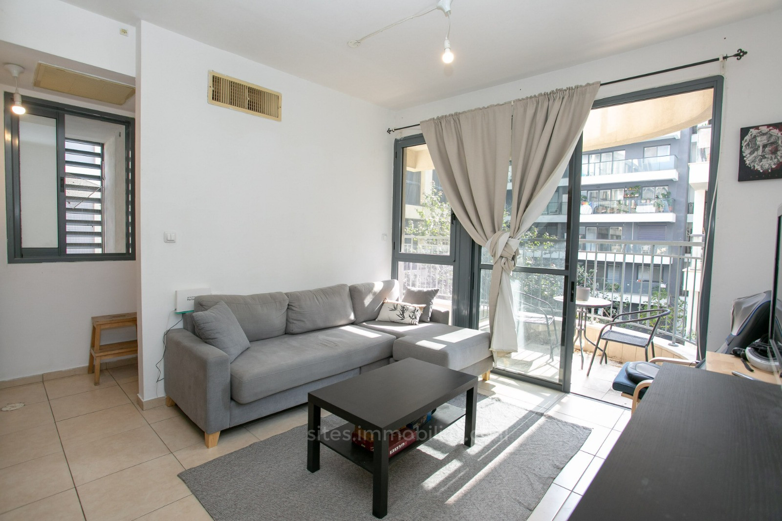 Apartment 2 Rooms Tel Aviv Montifiory 457-IBL-1220