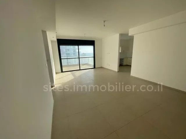 Apartment 5 rooms Netanya Sea