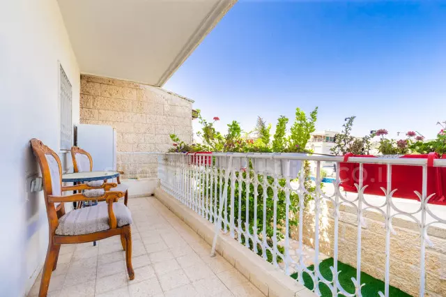 Planta baja 4 habitaciones Jerusalén Katamon