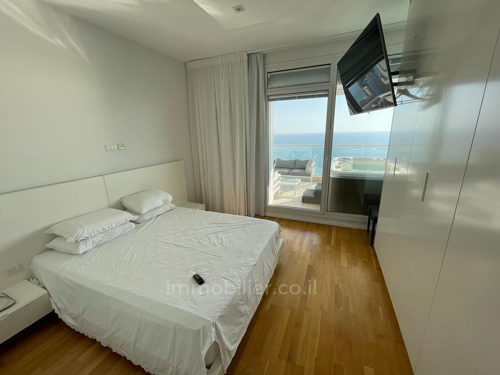 Apartment 6 Rooms Netanya Kikar 457-IBL-1329