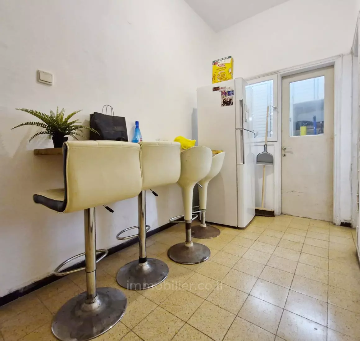 Appartamento 3.5 stanze Tel Aviv Kikar Hamedina 457-IBL-1439